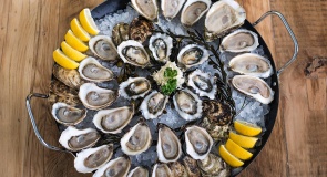 c_295_160_16777215_00_images_tours_food_menu-calgary-oysters.jpg